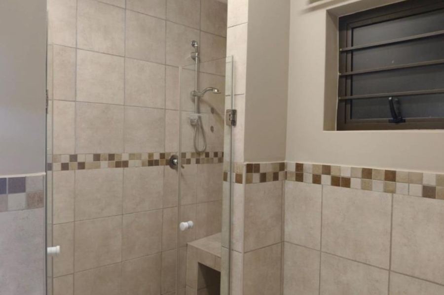 To Let 2 Bedroom Property for Rent in Featherbrooke Hills Retirement Gauteng