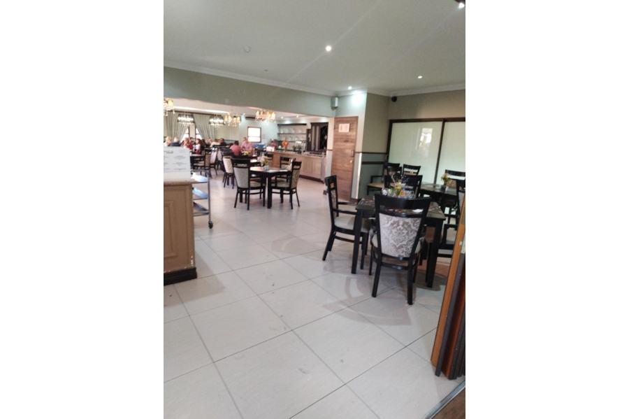To Let 2 Bedroom Property for Rent in Featherbrooke Hills Retirement Gauteng