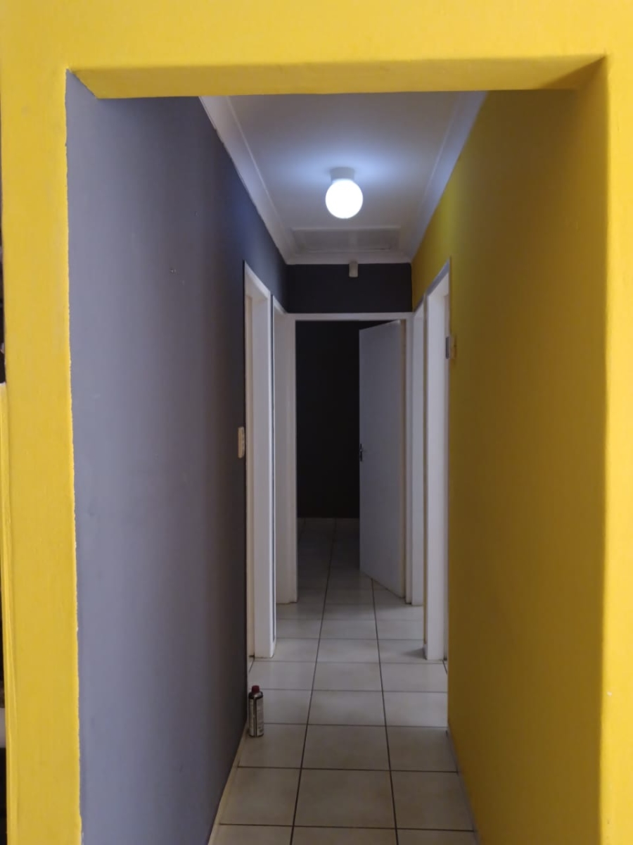 3 Bedroom Property for Sale in Pollak Park Gauteng