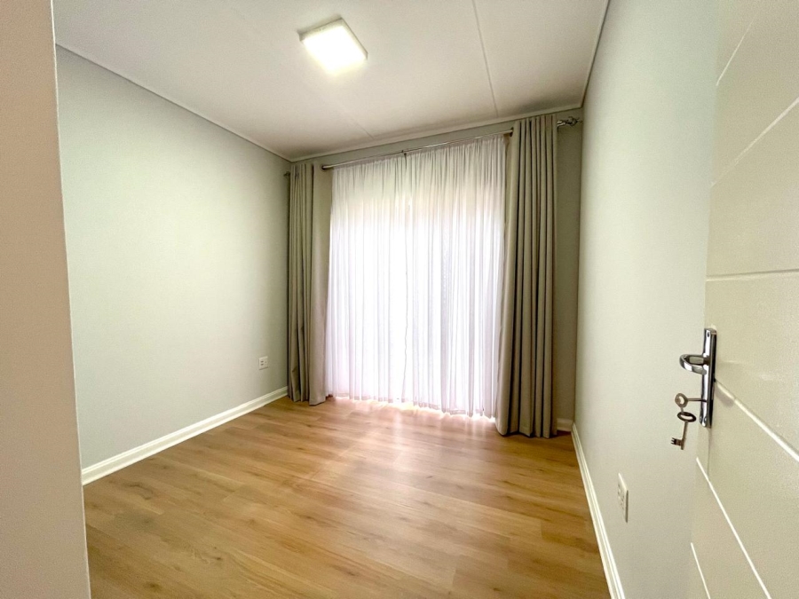 To Let 4 Bedroom Property for Rent in Kyalami Gauteng