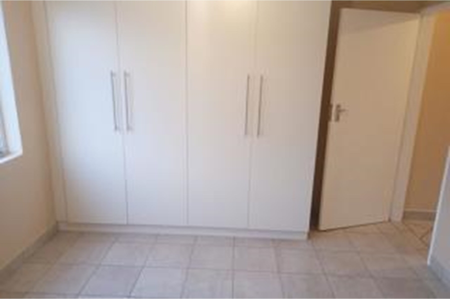 2 Bedroom Property for Sale in Vorna Valley Gauteng