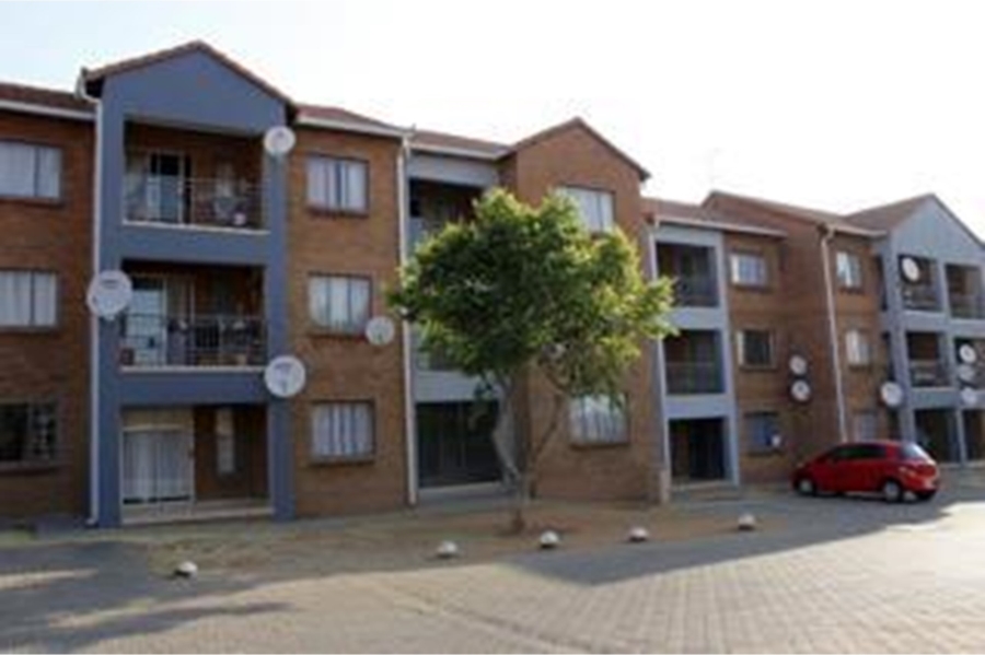 2 Bedroom Property for Sale in Vorna Valley Gauteng