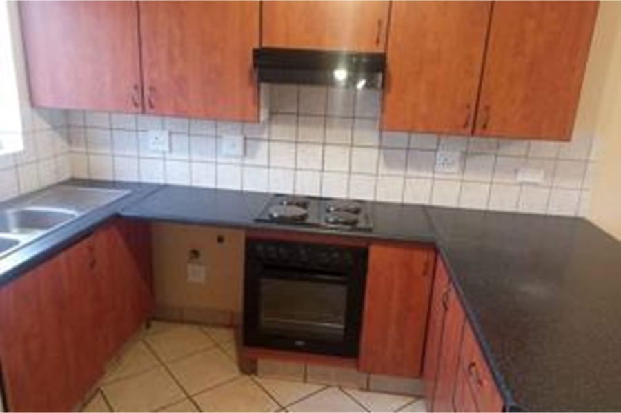 2 Bedroom Property for Sale in Vorna Valley Gauteng