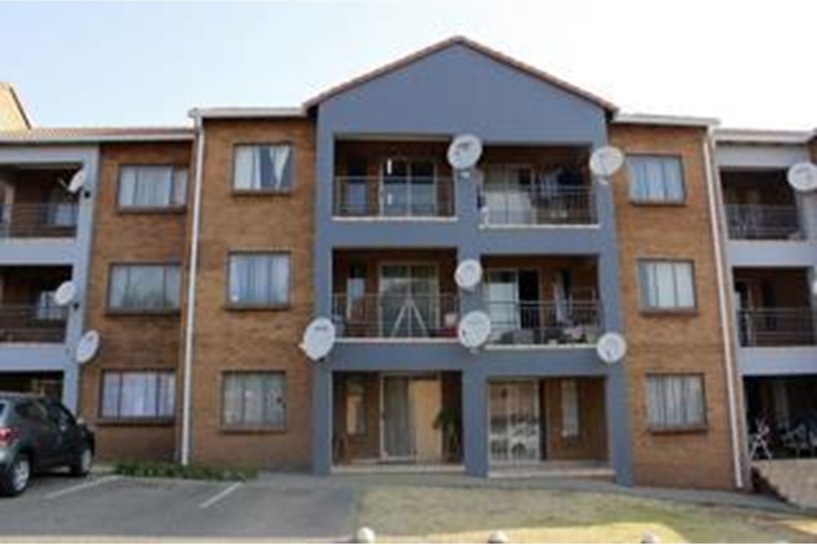 2 Bedroom Property for Sale in Vorna Valley Gauteng