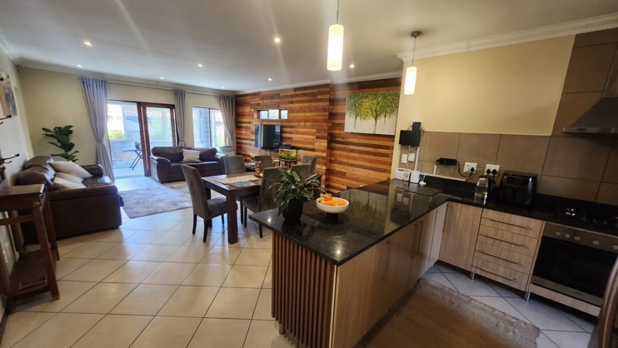 3 Bedroom Property for Sale in Monavoni Gauteng