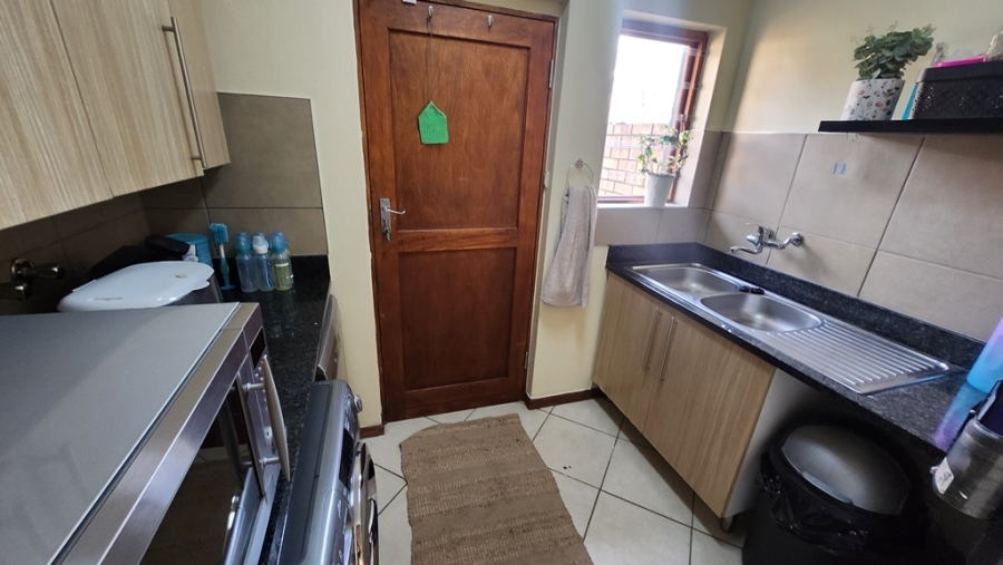 3 Bedroom Property for Sale in Monavoni Gauteng
