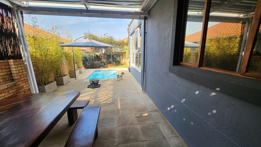 3 Bedroom Property for Sale in Monavoni Gauteng