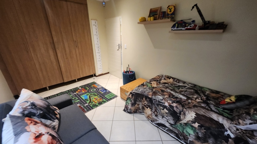 3 Bedroom Property for Sale in Monavoni Gauteng