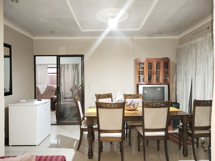 2 Bedroom Property for Sale in Boitumelo Gauteng