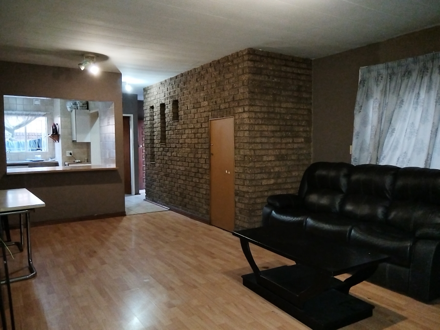 2 Bedroom Property for Sale in Vereeniging Gauteng