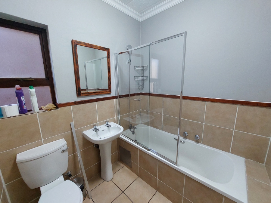 To Let 2 Bedroom Property for Rent in Fourways Gauteng