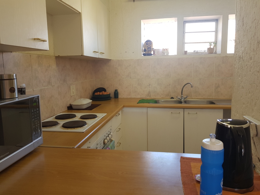 2 Bedroom Property for Sale in Mondeor Gauteng