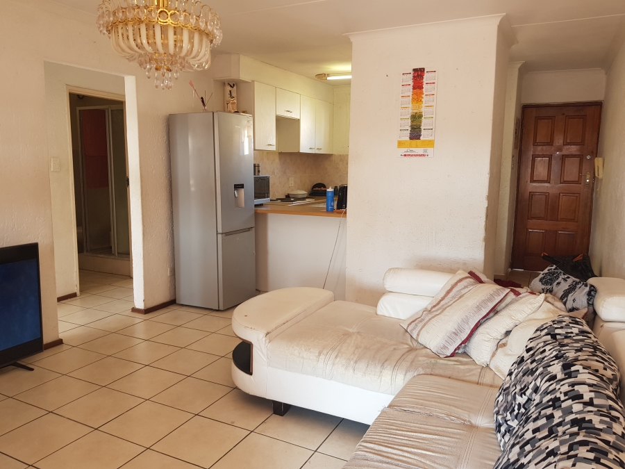 2 Bedroom Property for Sale in Mondeor Gauteng