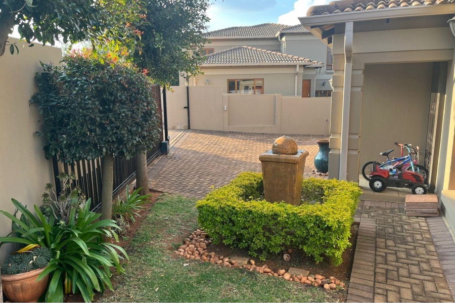 3 Bedroom Property for Sale in Chancliff Ridge Gauteng