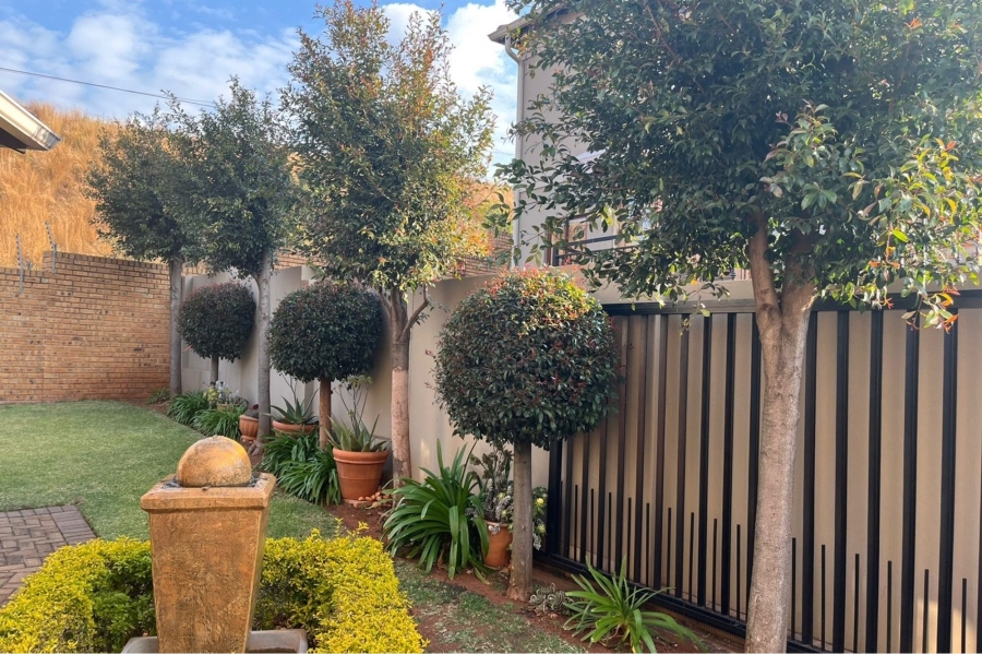3 Bedroom Property for Sale in Chancliff Ridge Gauteng