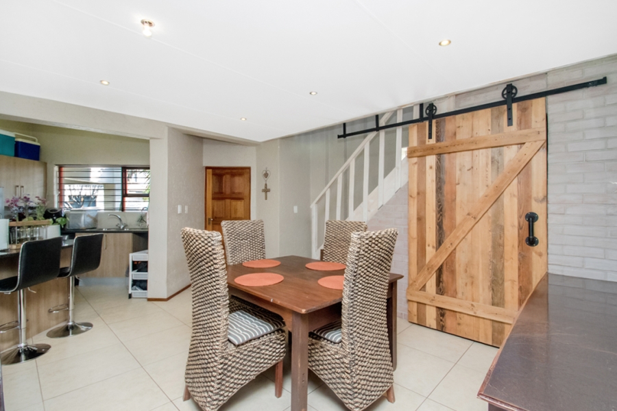 2 Bedroom Property for Sale in Boskruin Gauteng