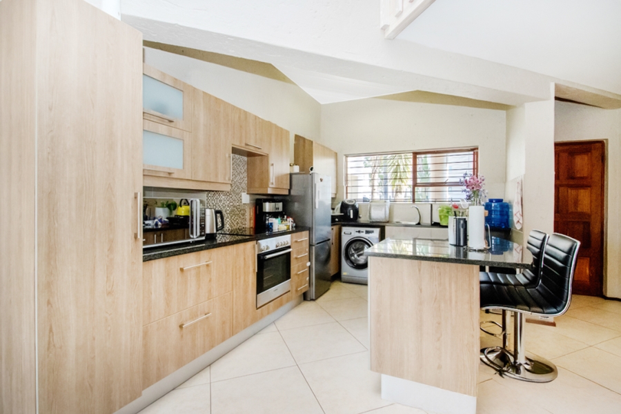 2 Bedroom Property for Sale in Boskruin Gauteng