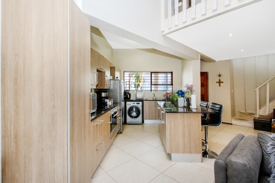 2 Bedroom Property for Sale in Boskruin Gauteng