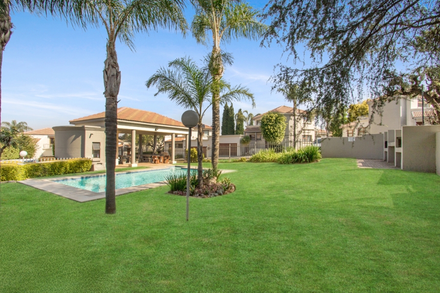 2 Bedroom Property for Sale in Boskruin Gauteng
