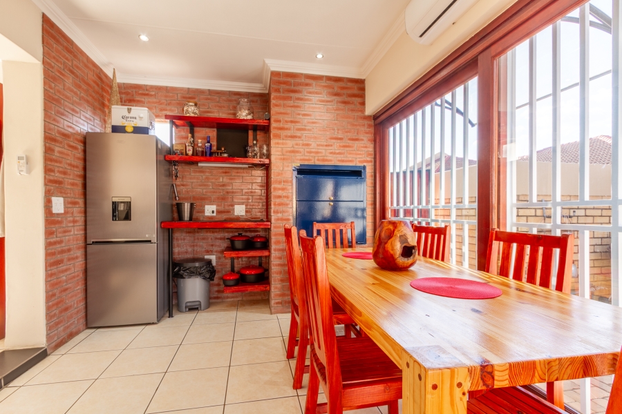 3 Bedroom Property for Sale in Equestria Gauteng