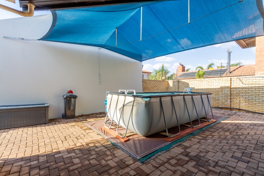 3 Bedroom Property for Sale in Equestria Gauteng