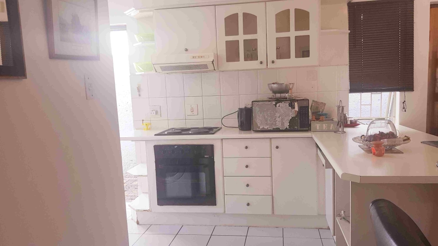 To Let 2 Bedroom Property for Rent in Radiokop Gauteng