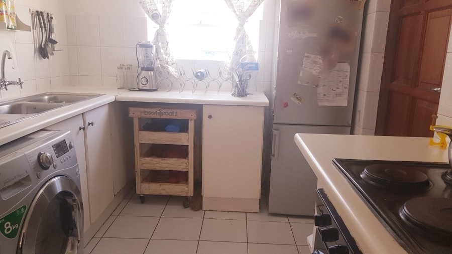 To Let 2 Bedroom Property for Rent in Radiokop Gauteng