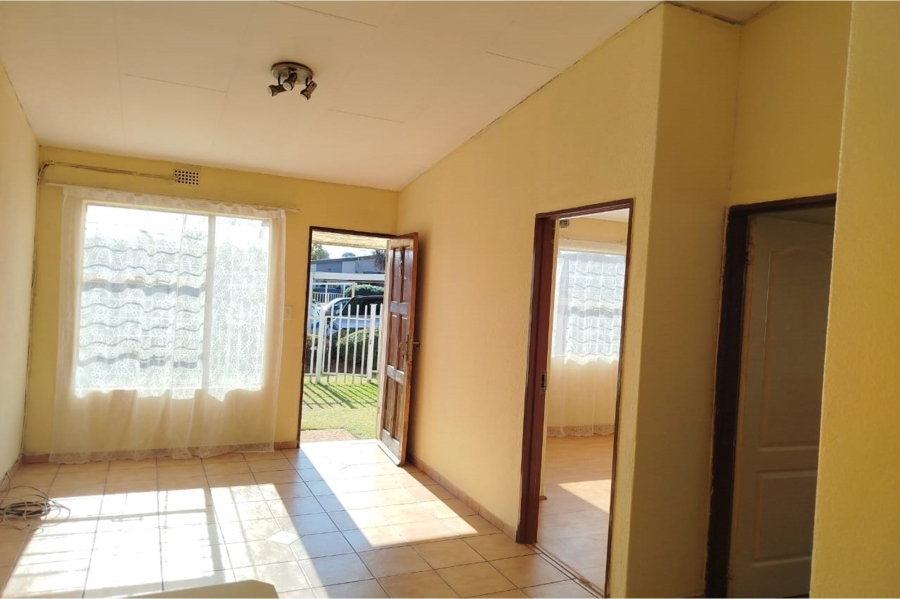2 Bedroom Property for Sale in Ridgeway Gauteng