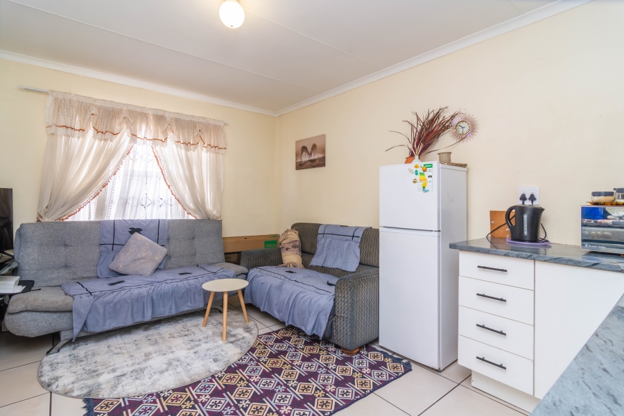2 Bedroom Property for Sale in Fleurhof Gauteng