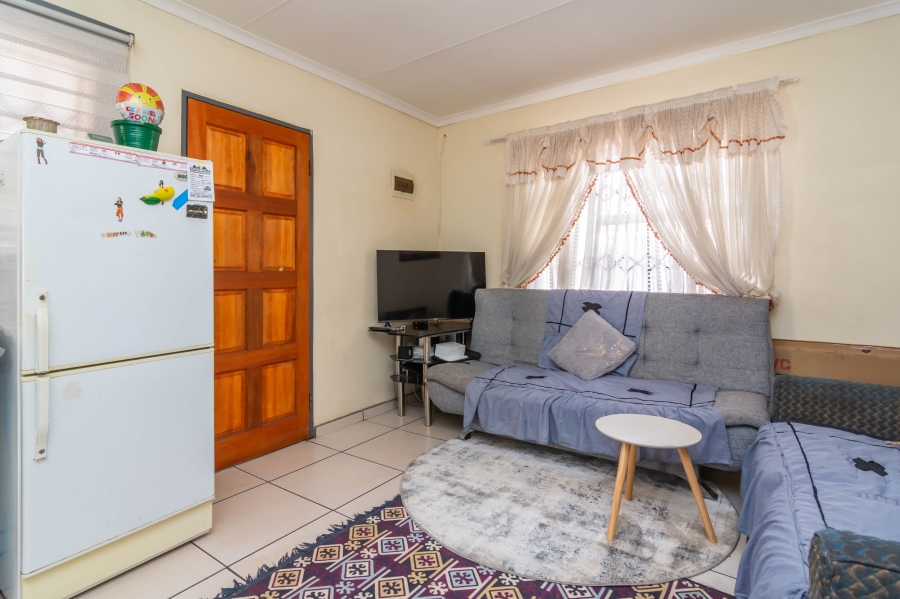2 Bedroom Property for Sale in Fleurhof Gauteng