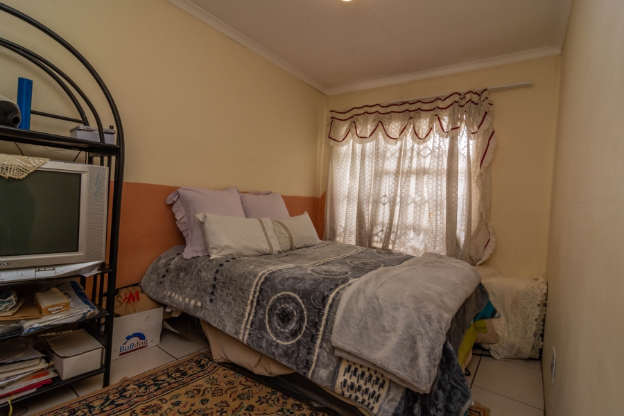 2 Bedroom Property for Sale in Fleurhof Gauteng