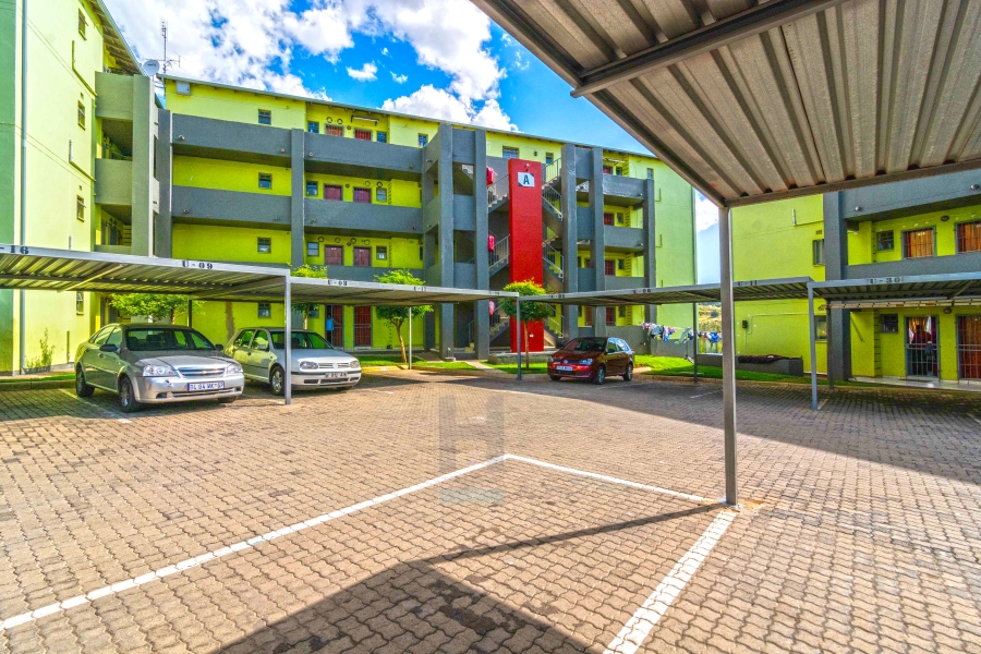 2 Bedroom Property for Sale in Fleurhof Gauteng