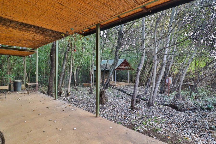 9 Bedroom Property for Sale in Hartzenbergfontein Gauteng