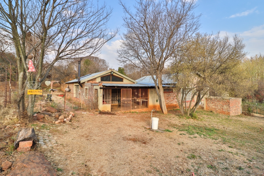 9 Bedroom Property for Sale in Hartzenbergfontein Gauteng