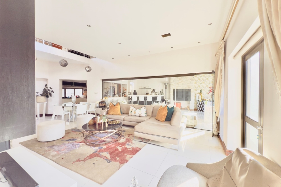 5 Bedroom Property for Sale in Savannah Hills Estate Gauteng