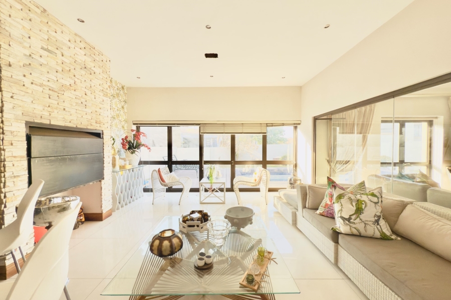 5 Bedroom Property for Sale in Savannah Hills Estate Gauteng