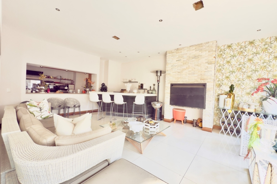 5 Bedroom Property for Sale in Savannah Hills Estate Gauteng