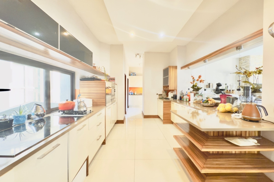 5 Bedroom Property for Sale in Savannah Hills Estate Gauteng