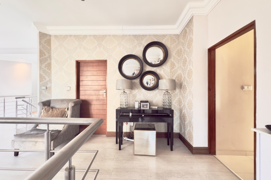 5 Bedroom Property for Sale in Savannah Hills Estate Gauteng