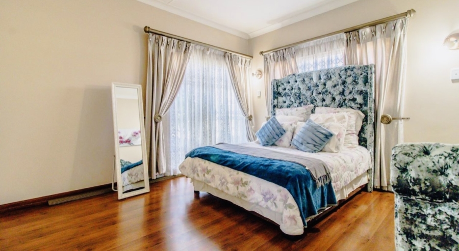 3 Bedroom Property for Sale in Linmeyer Gauteng