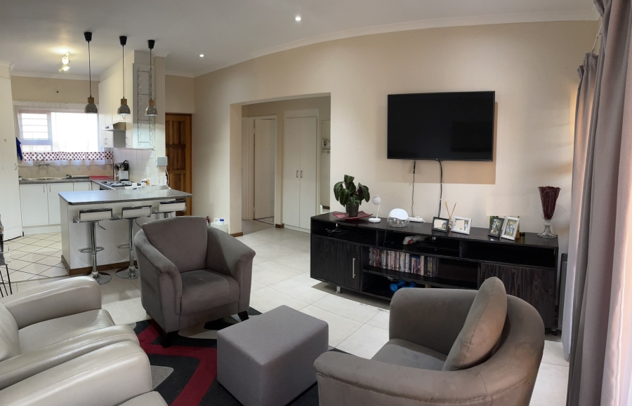 2 Bedroom Property for Sale in Woodmead Gauteng