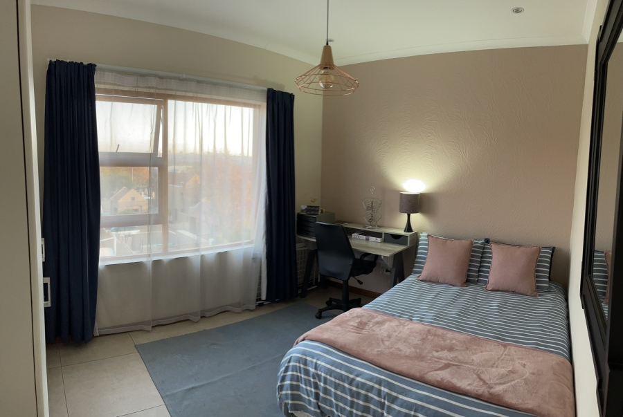 2 Bedroom Property for Sale in Woodmead Gauteng