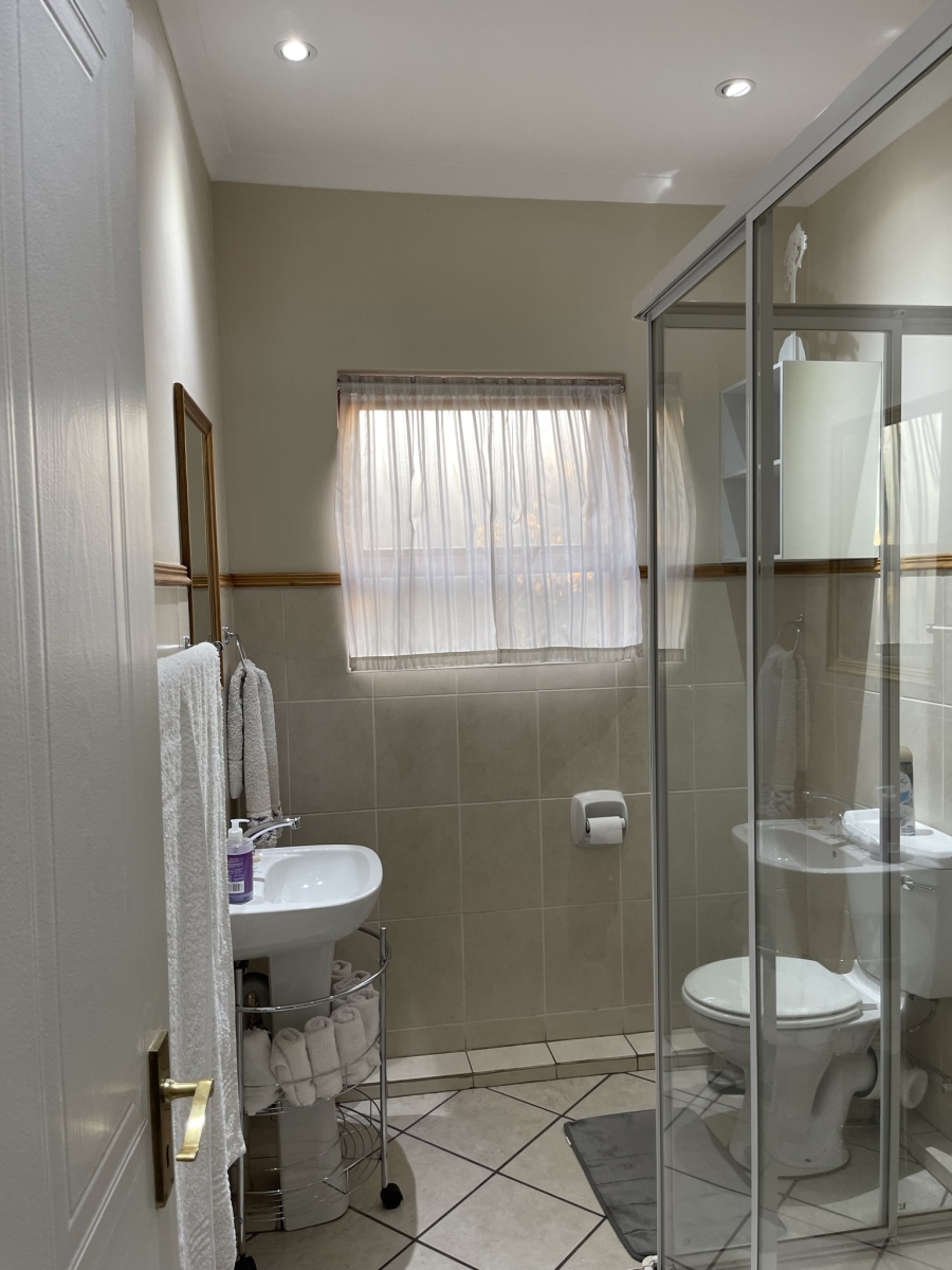 2 Bedroom Property for Sale in Woodmead Gauteng