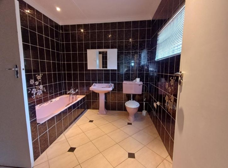 3 Bedroom Property for Sale in The Hill Gauteng