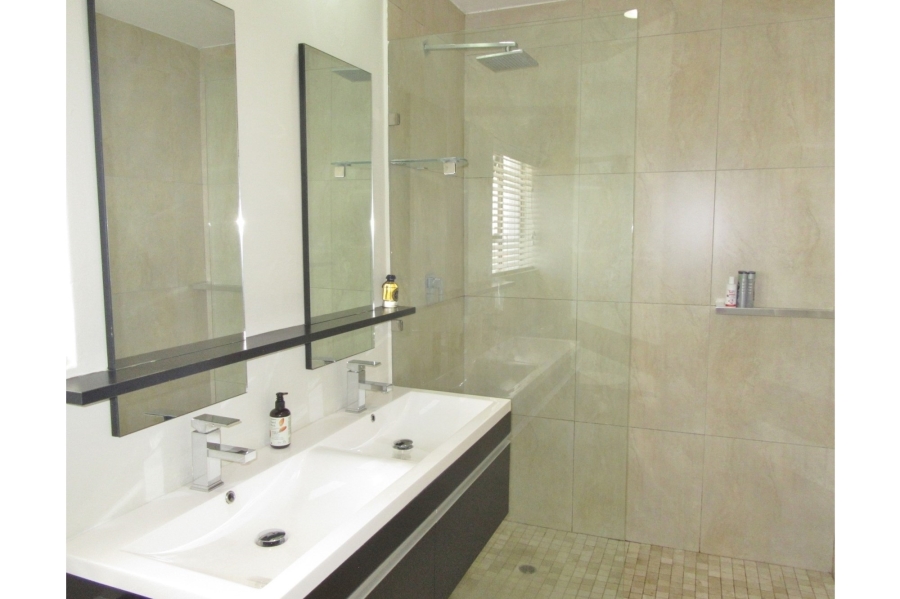 2 Bedroom Property for Sale in River Club Gauteng
