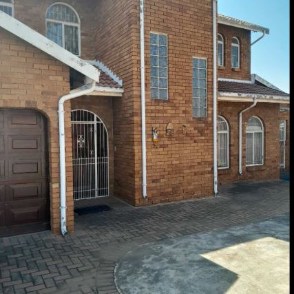 4 Bedroom Property for Sale in Regents Park Gauteng