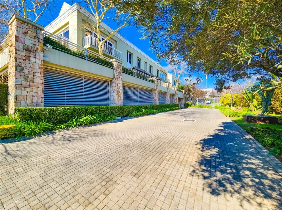To Let commercial Property for Rent in Fourways Gauteng