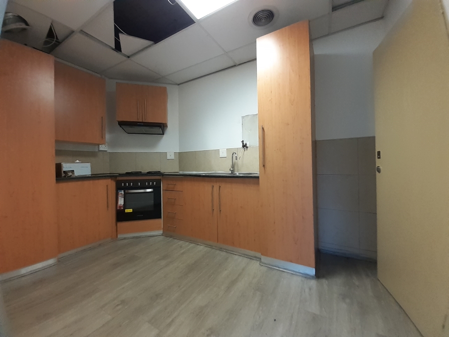 To Let commercial Property for Rent in Die Hoewes Gauteng