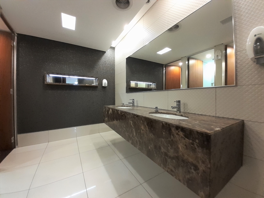 To Let commercial Property for Rent in Die Hoewes Gauteng