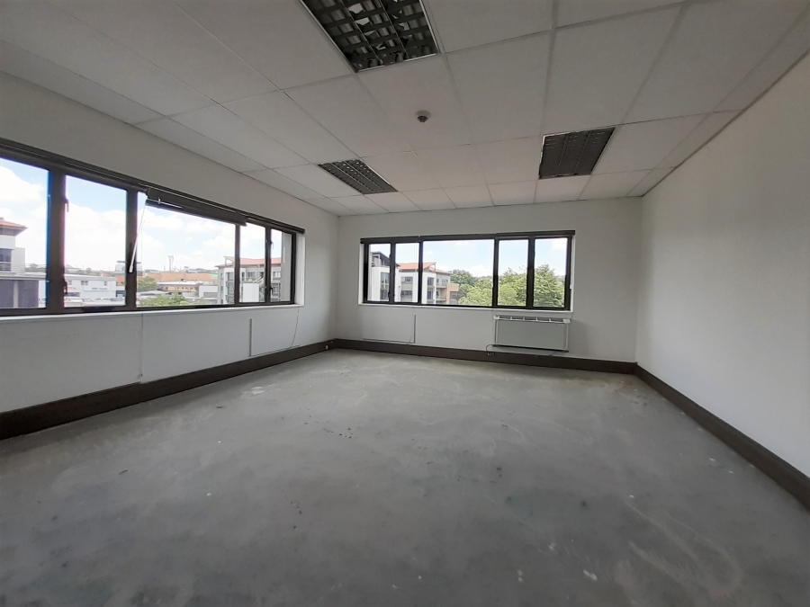 To Let commercial Property for Rent in Die Hoewes Gauteng